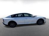 Thumbnail of 2025 Snow White Pearl Kia K4