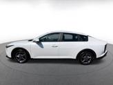 Thumbnail of 2025 Snow White Pearl Kia K4
