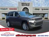 Photo of 2025 Metallic Jeep Grand Cherokee