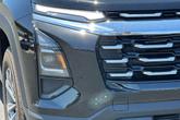 Thumbnail of 2025 Mosaic Black Metallic Chevrolet Equinox