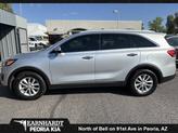 Photo of 2017 Sparkling Silver Kia Sorento