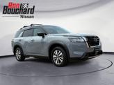 Photo of 2024 2t Gry Blk Roof Nissan Pathfinder