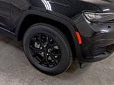 Thumbnail of 2025 Diamond Black Crystal Pearlcoat Jeep Grand Cherokee L