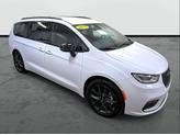 Thumbnail of 2024 Bright White Clearcoat Chrysler Pacifica