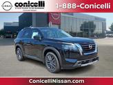 Photo of 2025 Super Black Nissan Pathfinder