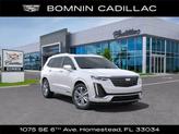 Photo of 2025 Crystal White Tricoat Cadillac XT6