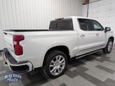 Thumbnail of 2022 Iridescent Pearl Tricoat Chevrolet Silverado 1500