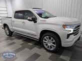 Thumbnail of 2022 Iridescent Pearl Tricoat Chevrolet Silverado 1500