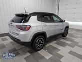Thumbnail of 2024 Silver Zynith Metallic Clearcoat Jeep Compass