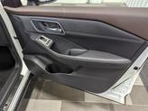 Thumbnail of 2023 Pearl White Tricoat/Super Black Nissan Rogue