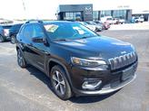 Photo of 2022 Diamond Black Crystal Pearlcoat Jeep Cherokee