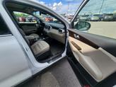 Thumbnail of 2019 Snow White Pearl Kia Sorento