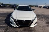 Thumbnail of 2020 White Nissan Altima
