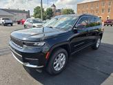 Thumbnail of 2023 Diamond Black Jeep Grand Cherokee L