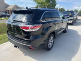 Thumbnail of 2015 Attitude Black Metallic Toyota Highlander
