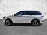Thumbnail of 2024 White Platinum Metallic Tri-Coat Lincoln Nautilus