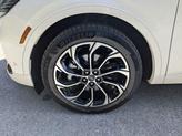 Thumbnail of 2024 White Platinum Metallic Tri-Coat Lincoln Nautilus