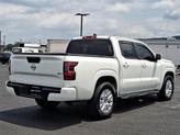 Thumbnail of 2022 Glacier White Nissan Frontier