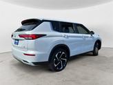 Thumbnail of 2024 White Diamond Mitsubishi Outlander