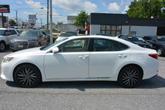 Thumbnail of 2013 White Lexus ES 350