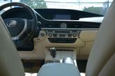 Thumbnail of 2013 White Lexus ES 350