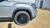Thumbnail of 2025 Silver Mist Metallic Volkswagen Atlas