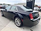 Thumbnail of 2019 Gloss Black Chrysler 300