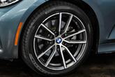 Thumbnail of 2019 Blue BMW 330
