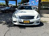 Thumbnail of 2015 Moonlight White INFINITI Q40