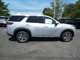 Thumbnail of 2025 Brilliant Silver Metallic Nissan Pathfinder