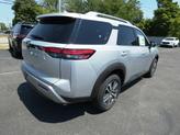Thumbnail of 2025 Brilliant Silver Metallic Nissan Pathfinder