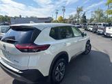 Thumbnail of 2023 Pearl White Tricoat Nissan Rogue