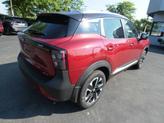 Thumbnail of 2025 Scarlet Ember Tintcoat/Super Black Nissan Kicks