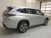 Thumbnail of 2024 Celestial Silver Metallic Toyota Highlander