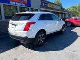 Thumbnail of 2017 Crystal White Tricoat Cadillac XT5