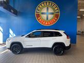 Thumbnail of 2023 Bright White Clearcoat Jeep Cherokee