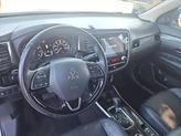 Thumbnail of 2020 Pearl White Mitsubishi Outlander