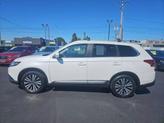 Thumbnail of 2020 Pearl White Mitsubishi Outlander