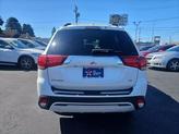 Thumbnail of 2020 Pearl White Mitsubishi Outlander