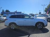 Thumbnail of 2020 Pearl White Mitsubishi Outlander