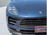 Thumbnail of 2021 Night Blue Metallic Porsche Macan