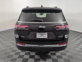 Thumbnail of 2024 Diamond Black Crystal Pearlcoat Jeep Grand Cherokee L