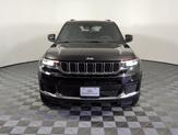 Thumbnail of 2024 Diamond Black Crystal Pearlcoat Jeep Grand Cherokee L