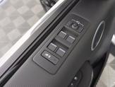 Thumbnail of 2025 Eiger Grey Metallic Land Rover Discovery