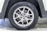 Thumbnail of 2022 Alpine White Clearcoat Jeep Renegade