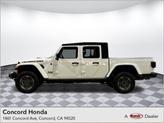 Photo of 2020 Bright White Clearcoat Jeep Gladiator