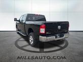 Thumbnail of 2024 Diamond Black Crystal Pearlcoat RAM 2500