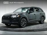 Photo of 2022 Mythos Black Metallic Audi Q7