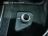 Thumbnail of 2019 Orca Black Metallic Audi Q7
