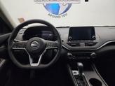 Thumbnail of 2019 Super Black Nissan Altima